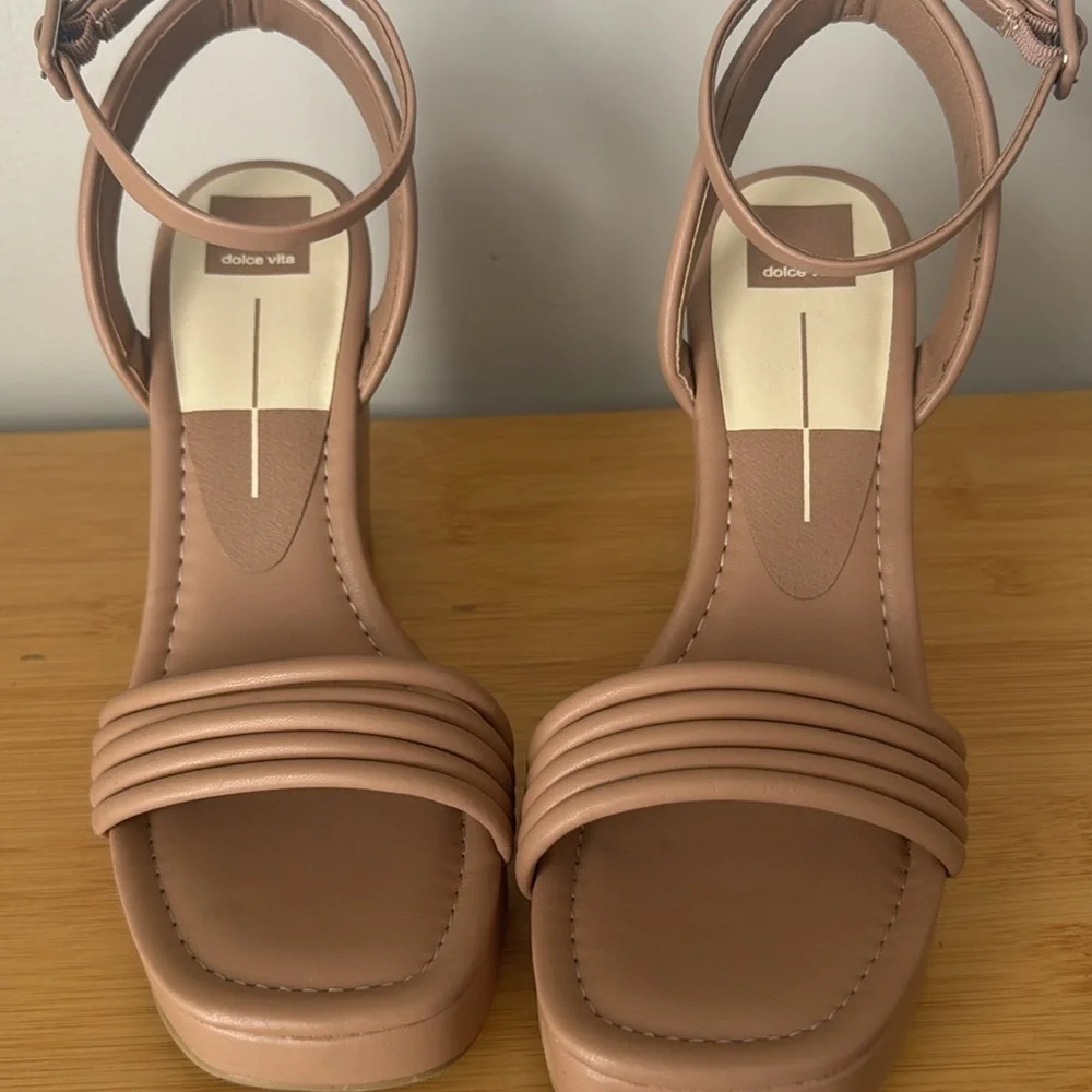 Dolce Vita Aliza Platform Wedge Sandal size 11